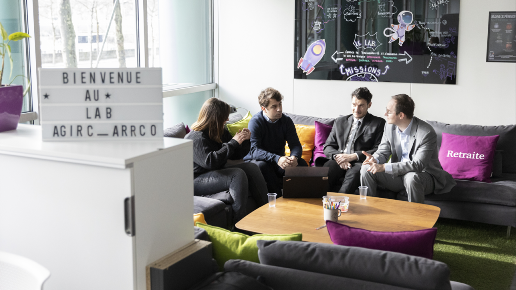 Il est composé d’un espace d’échange…