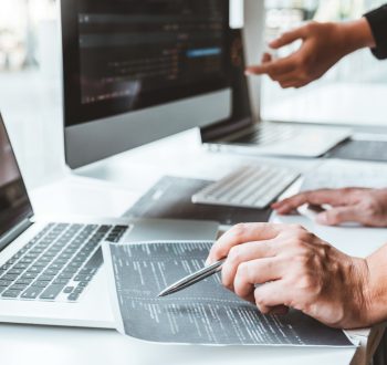 Découvrez les services Agirc-Arrco pour les entreprises en vidéo