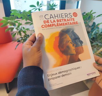 Les Cahiers de la Retraite Complémentaire vous attendent en ligne : découvrez-les !